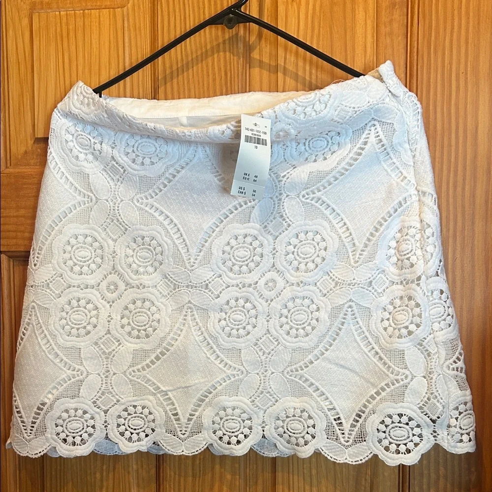 Abercrombie & Fitch Cream Lace Mini Skirt-New with Tags